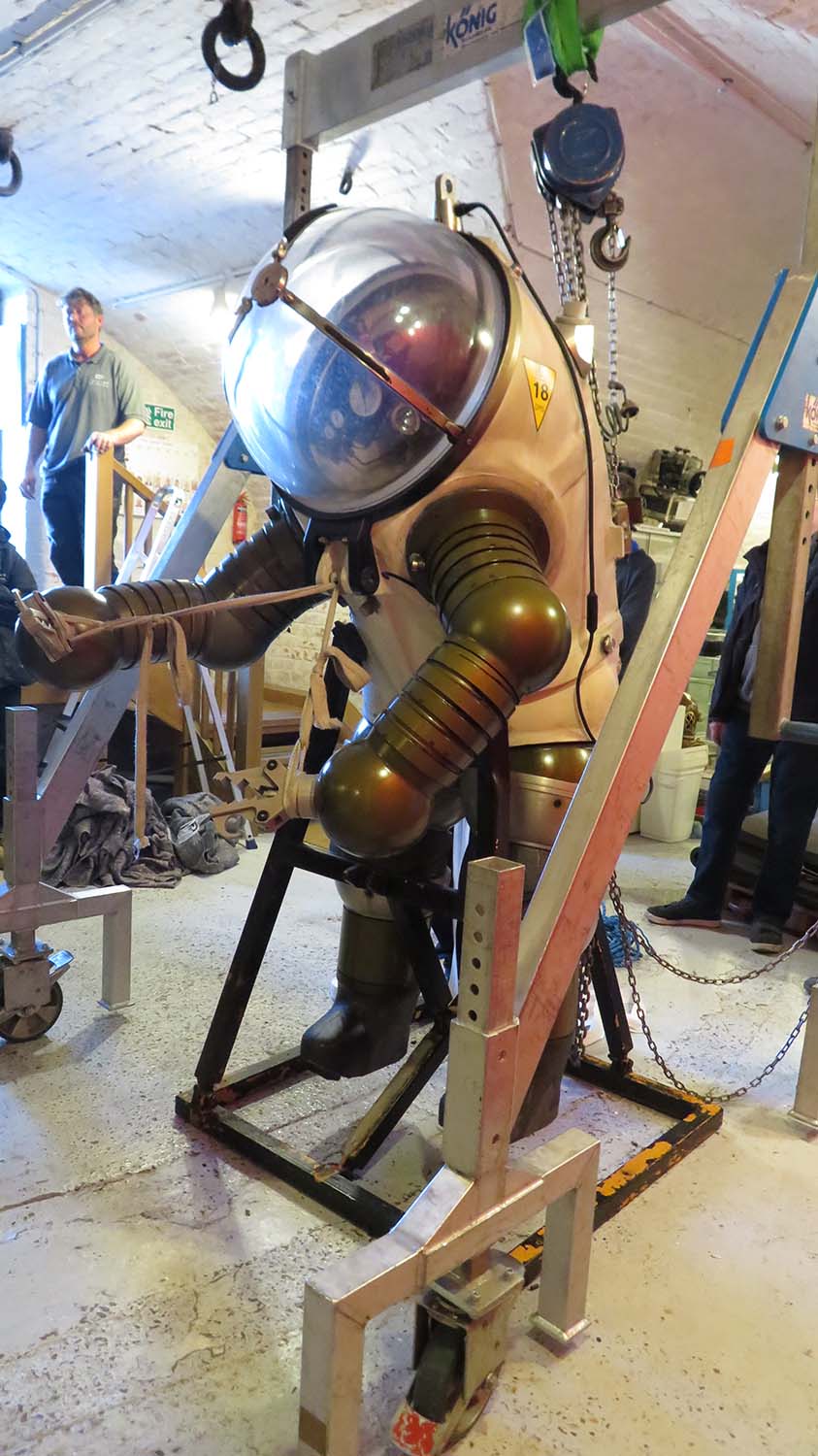 Front view of Jim with Plexiglas dome head revealed. On its display frame before the gantry is removed.